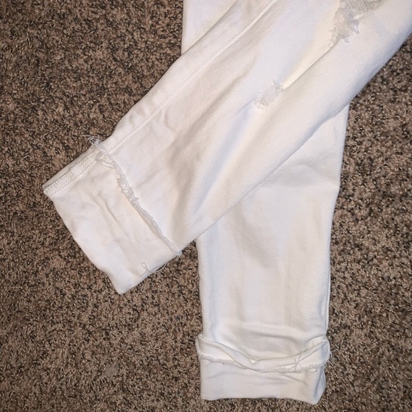 Hollister White Distressed Skinny Jeans - Picture 4 of 5
